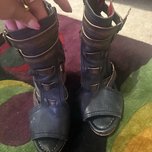 Freebird by Steven Black and Brown Strappy Heeled Boots - Picture 3 of 7